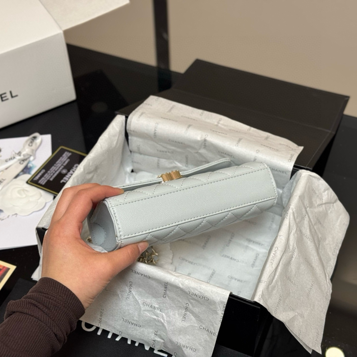 CHANEL CLASSIC FLAP EISGRAU