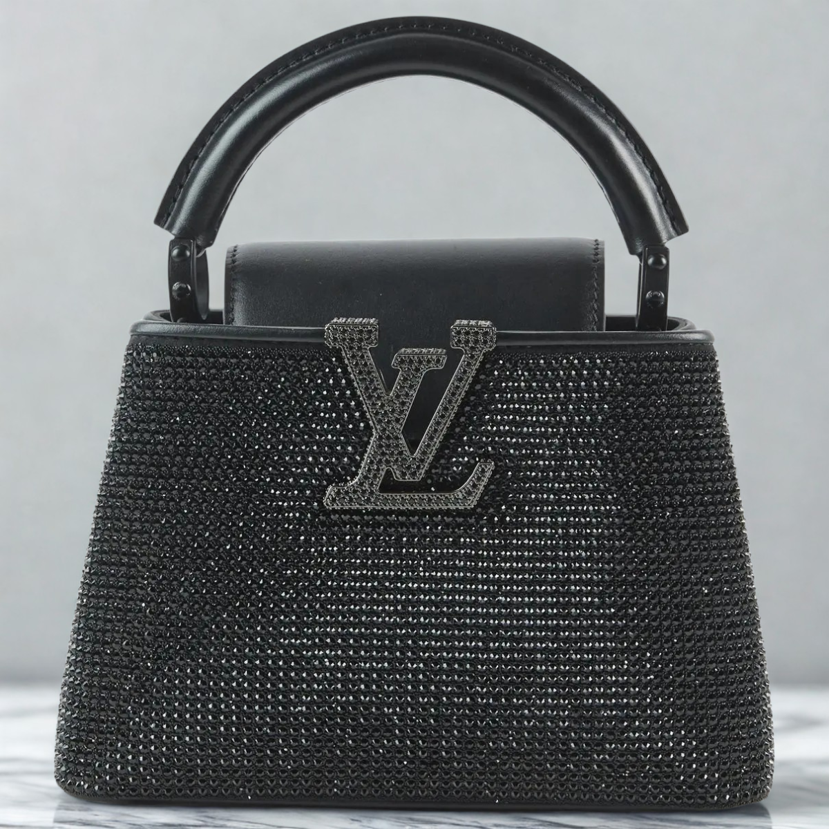 LOUIS VUITTON CAPUCINES MINI-TASCHE
