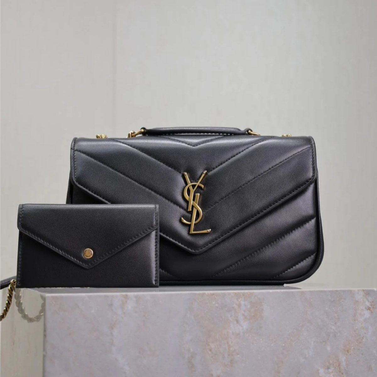 SAINT LAURENT LOULOU KLEINE MATELASSÉ-TASCHE